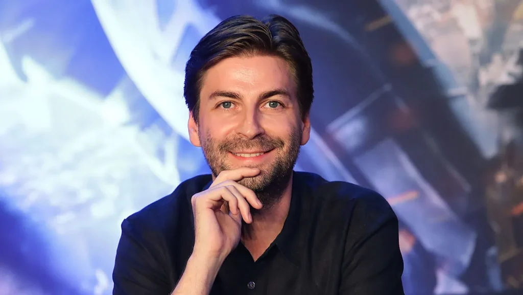 jonwatts Tom Chill Η φωτεινή πλευρά του Θεάματος