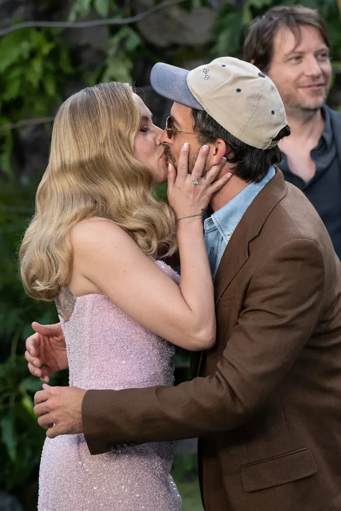 ScarlettJohanssonandJonathanBailey7 Tom Chill Η φωτεινή πλευρά του Θεάματος