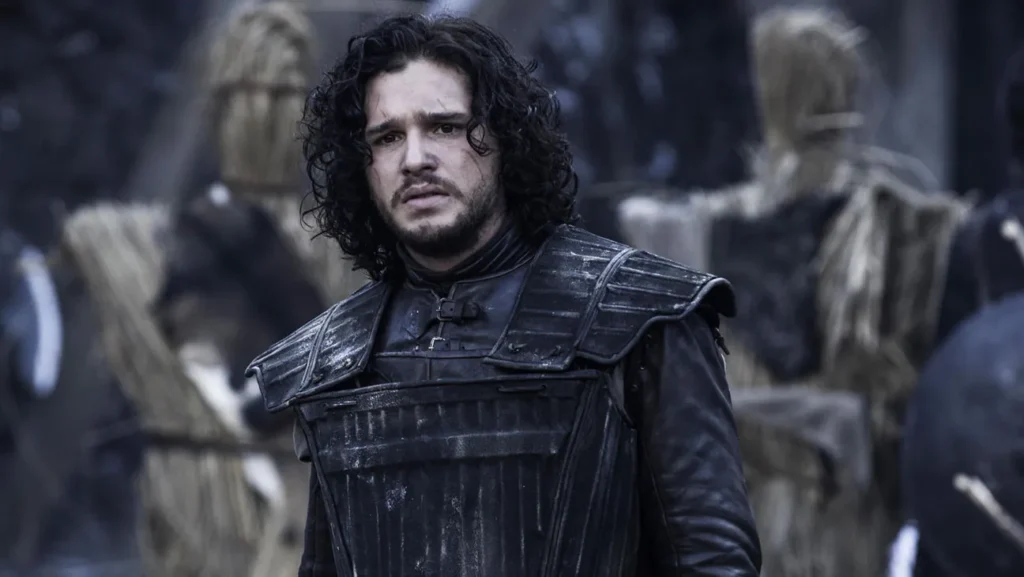 KitHaringtonasJonSnowphotoHelenSloanHBOal TOM and CHILL